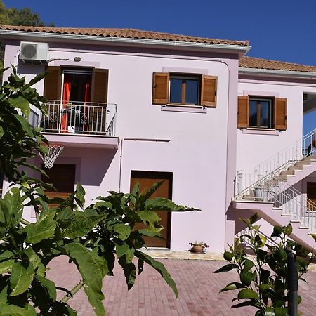 Iris Apartments Ithaca Βαθύ Εξωτερικό φωτογραφία