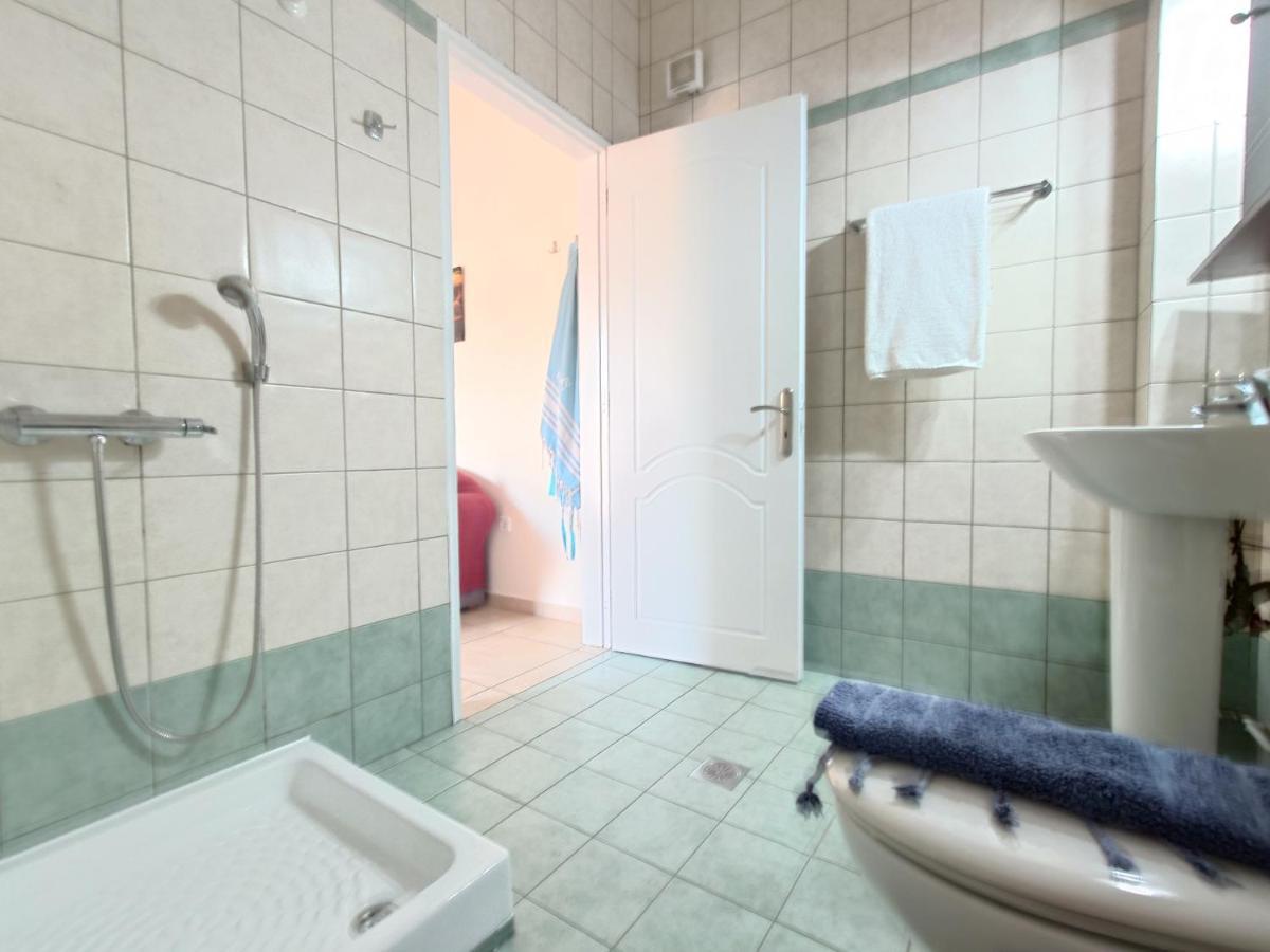 Iris Apartments Ithaca Βαθύ Εξωτερικό φωτογραφία