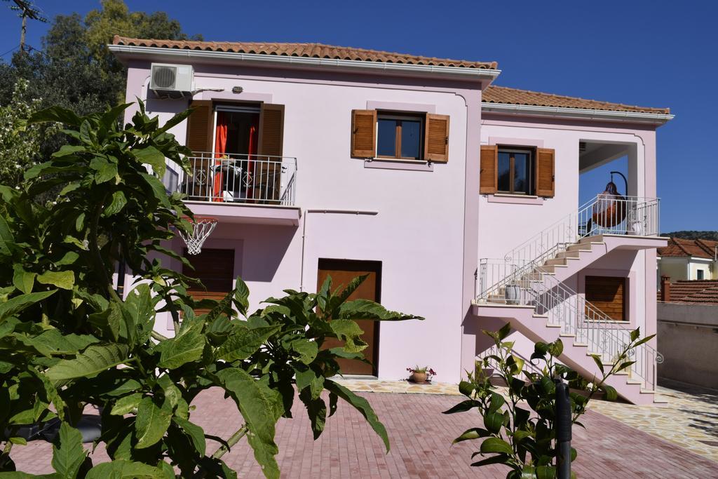 Iris Apartments Ithaca Βαθύ Εξωτερικό φωτογραφία
